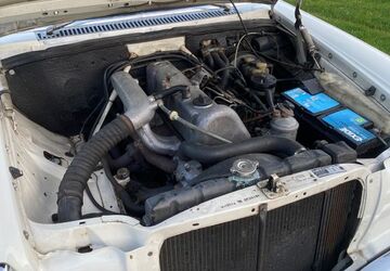 Mercedes-Benz 240 249.800 km 12.900 &euro; Oelde 59302