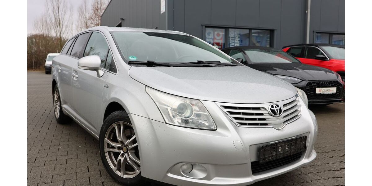 Toyota Avensis 213.000 km 4.202 &euro; Hamm 59077