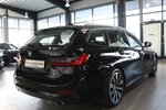 BMW 330d Touring ADVANTAGE / LED / LIVE+NAVI+ 149.000 km 22.444 &euro; Hamm 59077