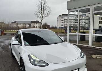 Tesla Model 3 17.984 km 30.990 &euro; Hamm, Stadt 59073