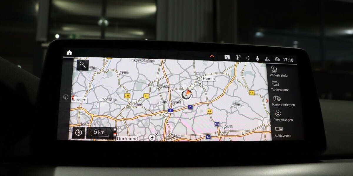 BMW 520d Touring xDrive BUSINESS / GREY & BROWN / 73.000 km 31.555 &euro; Hamm 59077