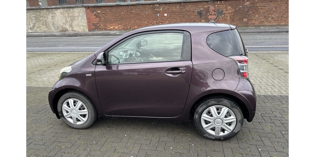 Toyota I Q 143.300 km 3.400 &euro; Holzwickede 59439