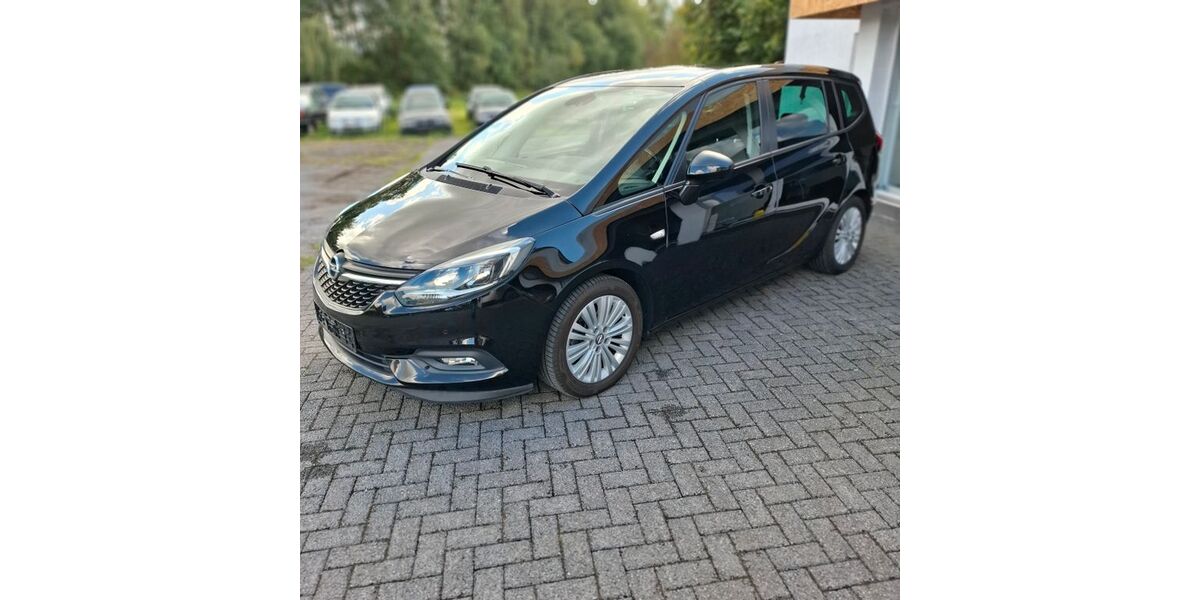 Opel Zafira 156.000 km 10.199 &euro; Hamm 59067