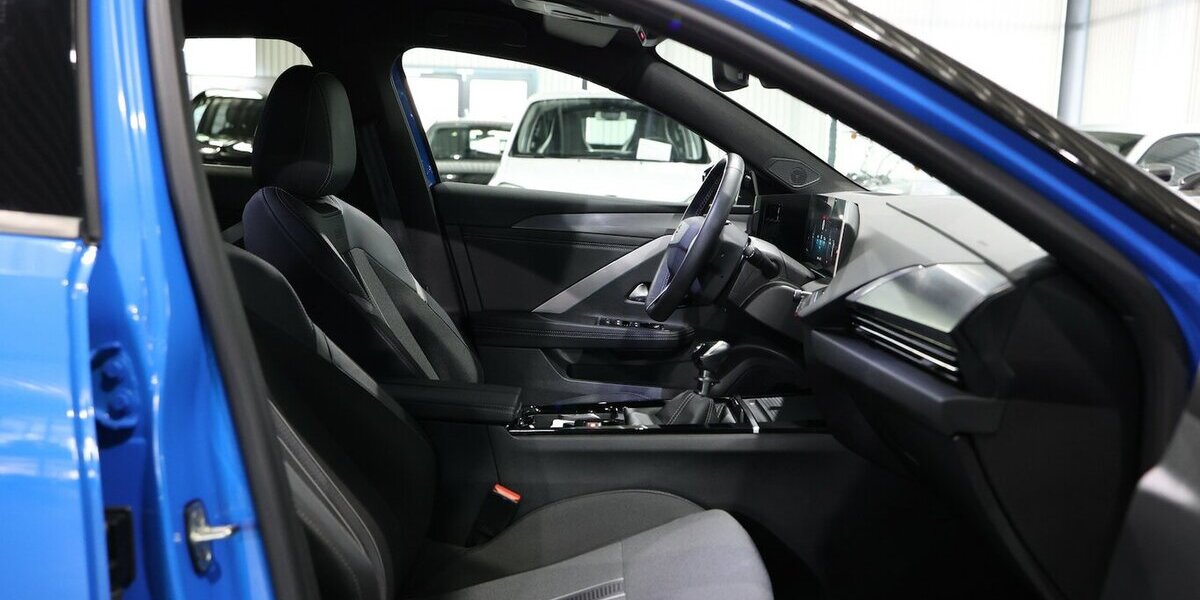 Opel Astra L 1.2 T LIMO GS-SPORT TECH / BLUE & BLACK 13.000 km 21.555 &euro; Hamm 59077