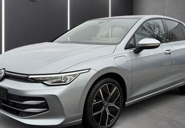 VW Golf 3.500 km 48.890 &euro; Werl 59457