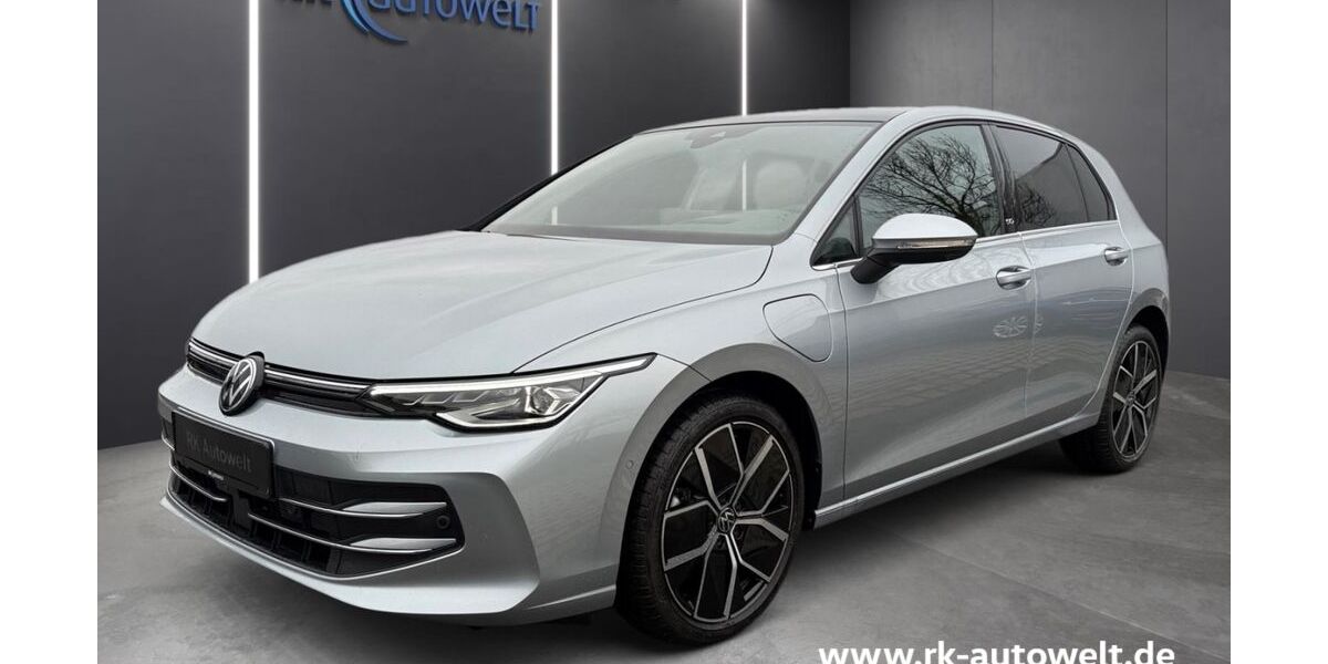 VW Golf 3.500 km 48.890 &euro; Werl 59457