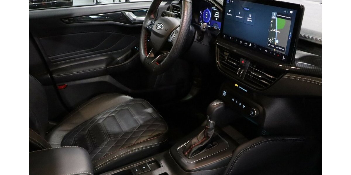 Ford Focus EB HYBRID ST-LINE SPORT VIGNALE MATRIX-LED 34.000 km 22.991 &euro; Hamm 59077