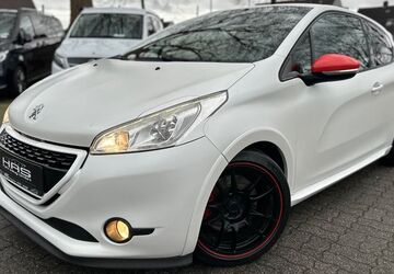 Peugeot 208 136.000 km 4.450 &euro; Hamm 59067