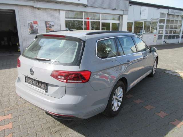 VW Passat Variant Business 2.0 TDI DSG NAVI AHK KAMER 88.899 km 21.488 &euro; Bergkamen 59192