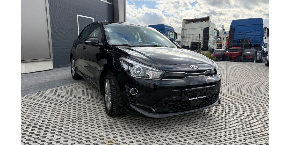 Kia Rio 105.000 km 10.400 &euro; Hamm 59073