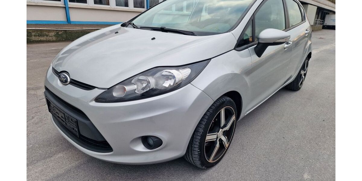 Ford Fiesta 89.536 km 3.990 &euro; Soest 59494