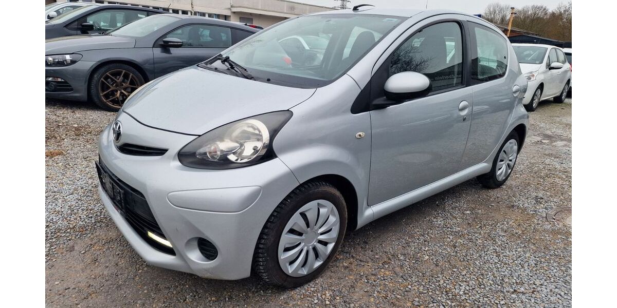 Toyota Aygo (X) 122.476 km 3.990 &euro; Soest 59494