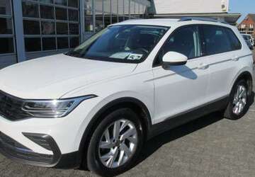 VW Tiguan Active 1.5 TSI DSG NAVI KAMERA ACC ALU 18 L 75.750 km 27.988 &euro; Bergkamen 59192