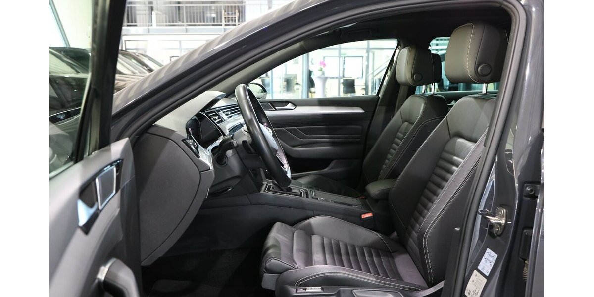 VW Passat Variant 2.0 TDI DSG BUSINESS IQ PANORAMA 122.000 km 22.444 &euro; Hamm 59077