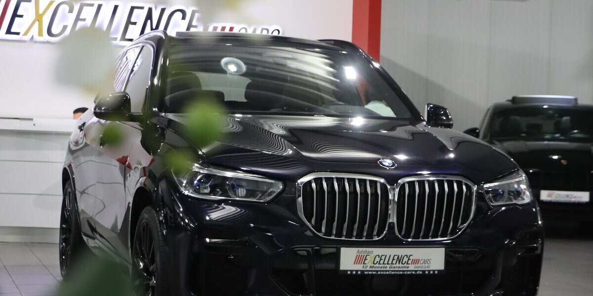 BMW X5 xDrive 40d INDIVIDUAL M-SPORTPAKET SKY-LOUNGE 116.847 km 52.777 &euro; Hamm 59077