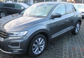 VW T-Roc 136.870 km 16.988 &euro; Bergkamen 59192