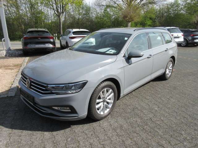 VW Passat Variant Business 2.0 TDI DSG NAVI AHK KAMER 88.899 km 21.488 &euro; Bergkamen 59192