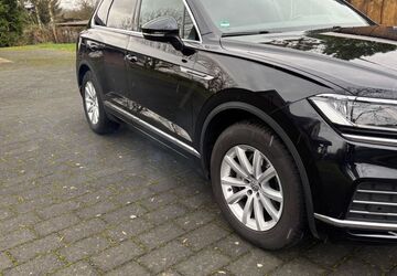 VW Touareg 81.000 km 38.500 &euro; Kamen 59174