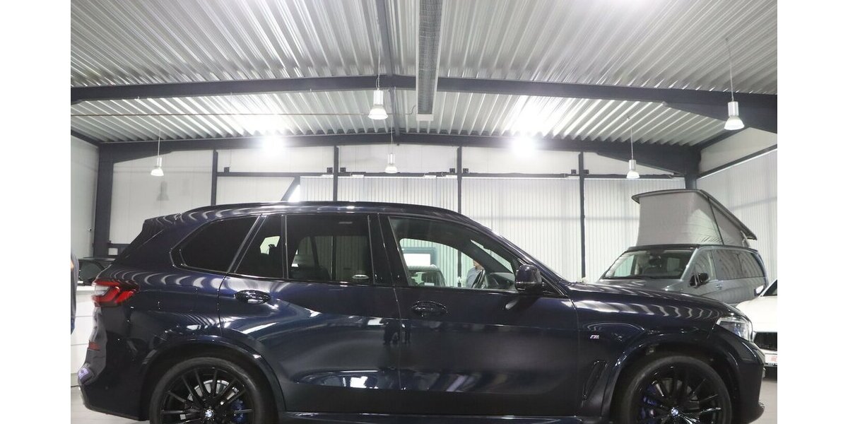 BMW X5 xDrive 40d INDIVIDUAL M-SPORTPAKET SKY-LOUNGE 116.847 km 52.777 &euro; Hamm 59077