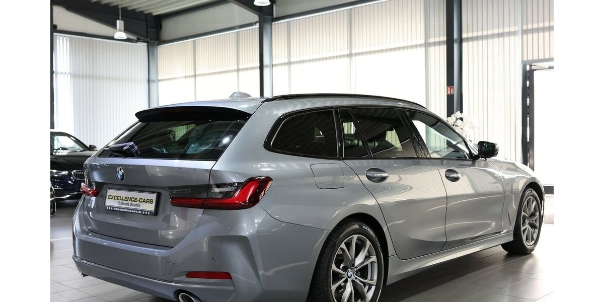 BMW 318d Touring SPORT / PANORAMA,LEDER,CURVED+HUD 53.000 km 29.833 &euro; Hamm 59077