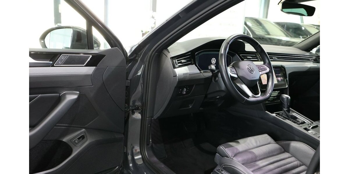 VW Passat Variant 2.0 TDI DSG BUSINESS IQ PANORAMA 122.000 km 22.444 &euro; Hamm 59077