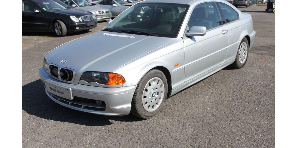 BMW 323 104.444 km 9.450 &euro; Hamm 59067