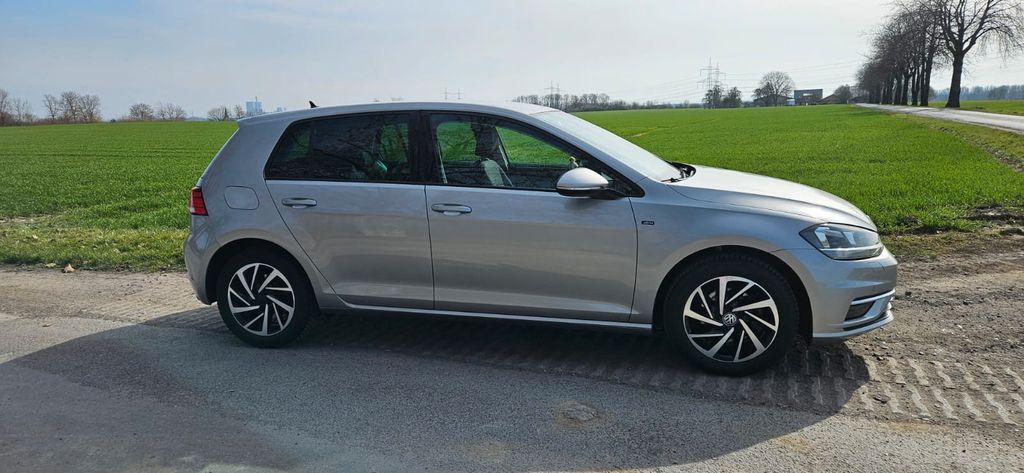 VW Golf 69.800 km 16.250 &euro; Hamm 59071