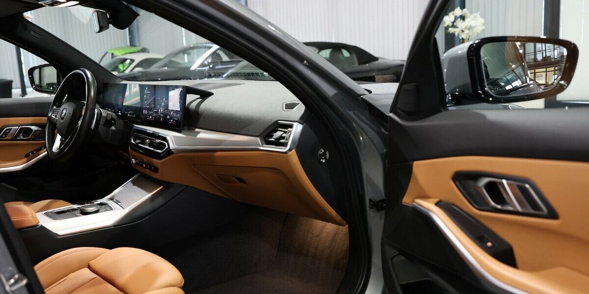 BMW 318d A Touring BUSINESS FACE-LIFT GREY & BROWN 109.000 km 25.993 &euro; Hamm 59077