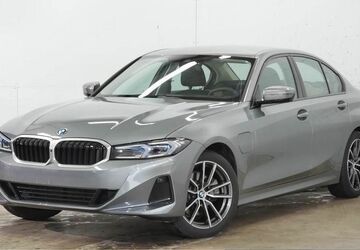 BMW 330 17.005 km 43.390 &euro; Hamm 59071