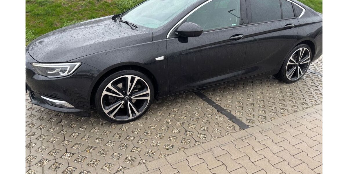 Opel Insignia 126.000 km 11.050 &euro; Welver 59514
