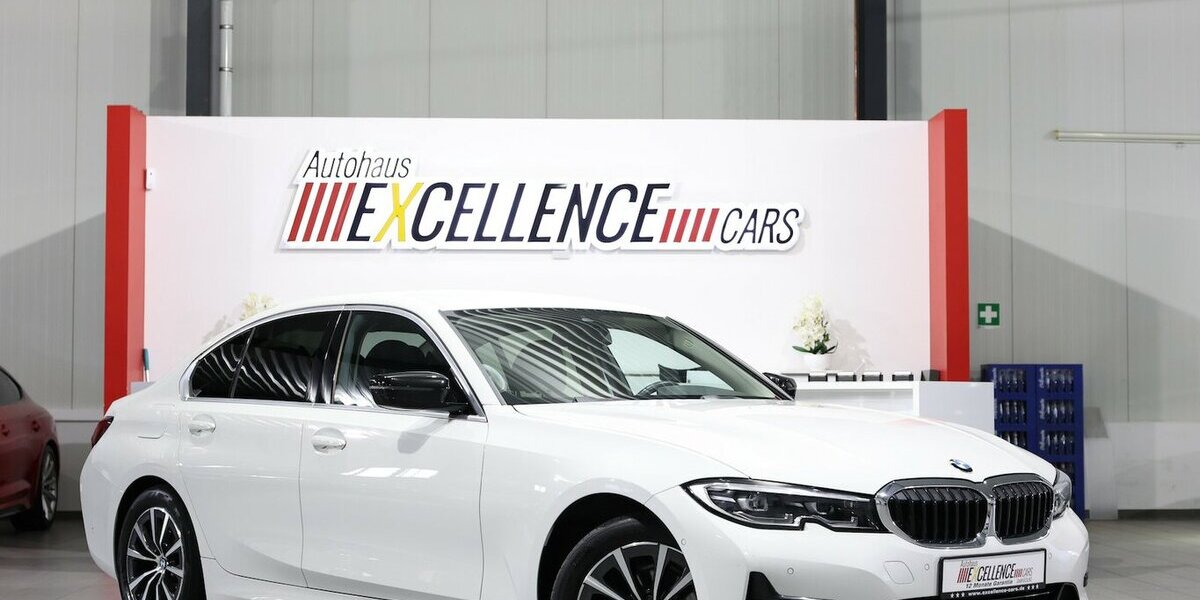 BMW 318d SPORT-LINE / LEDER, LIVE-COCKPIT-PRO, LED 107.000 km 27.333 &euro; Hamm 59077