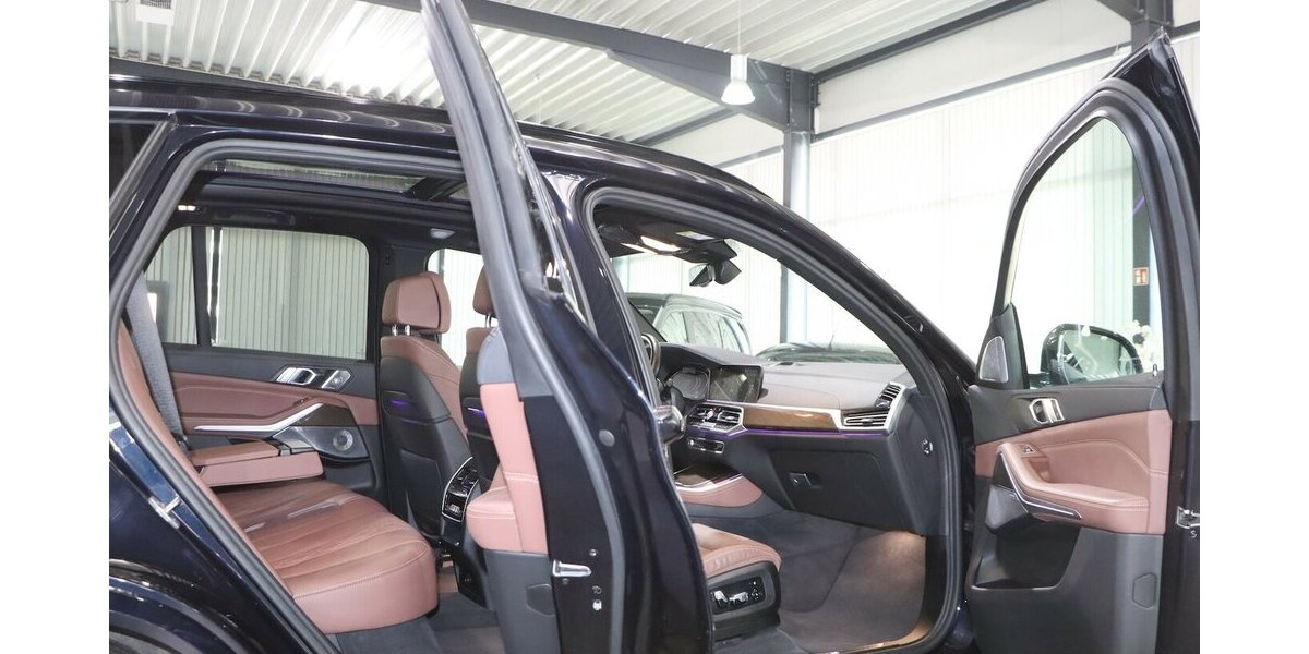 BMW X5 xDrive 40d INDIVIDUAL M-SPORTPAKET SKY-LOUNGE 116.847 km 52.777 &euro; Hamm 59077