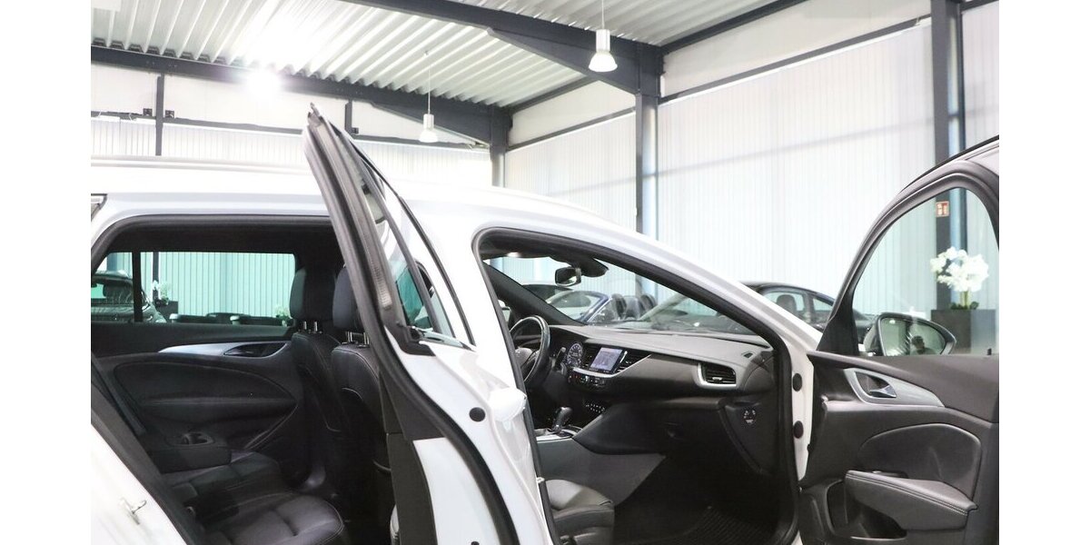 Opel Insignia 2.0 ST 4x4 OPC-LINE GSI WHITE / VC+HUD 140.000 km 19.444 &euro; Hamm 59077