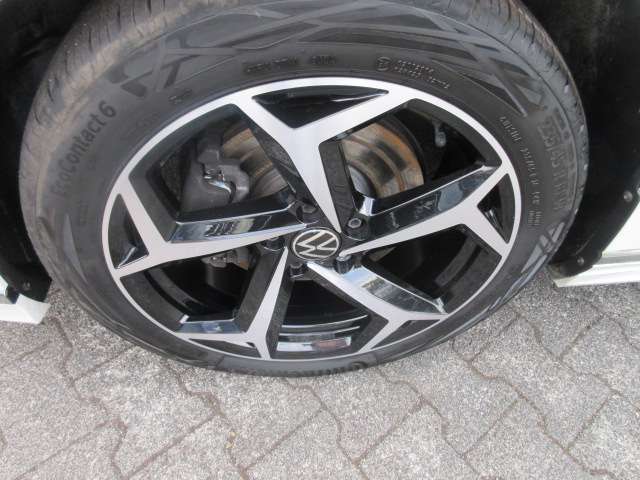 VW Passat Variant R-Line 2.0 TDI DSG LEDER STANDH NAV 83.200 km 26.788 &euro; Bergkamen 59192