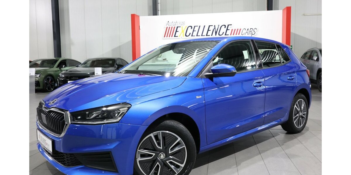 Skoda Fabia 1.0 TOUR RACE BLUE / LED / GROßES-DISPLAY 55.000 km 12.991 &euro; Hamm 59077