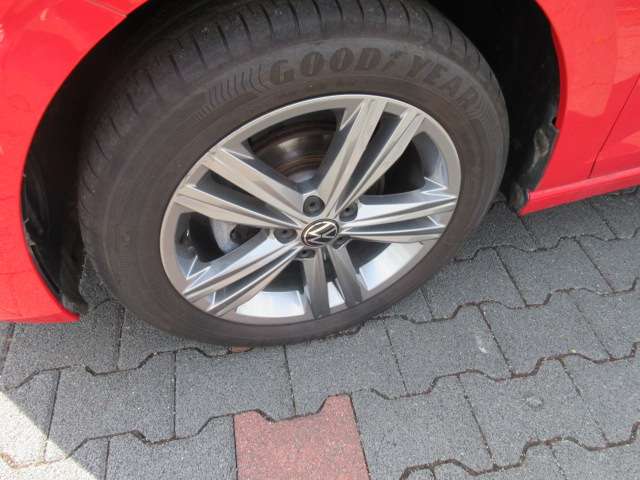 VW Polo United 1.0 TSI NAVI LED BEATS ALU APS SITZHEI 22.000 km 16.488 &euro; Bergkamen 59192