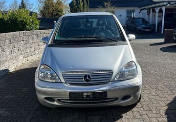 Mercedes-Benz A 160 131.400 km 1.300 &euro; Ense 59469