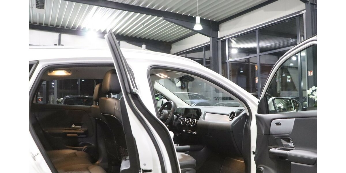 Mercedes-Benz GLA 250 e STYLE / WIDESCREEN, MATRIX-LED, LEDER 10.000 km 32.221 &euro; Hamm 59077