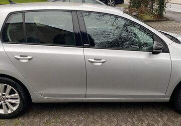 VW Golf 123.000 km 6.200 &euro; Unna 59423