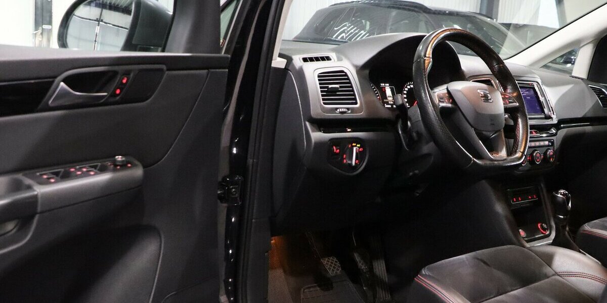 Seat Alhambra 2.0 TDI FR-LINE SPORT / 7-SITZER, XENON 149.000 km 19.444 &euro; Hamm 59077