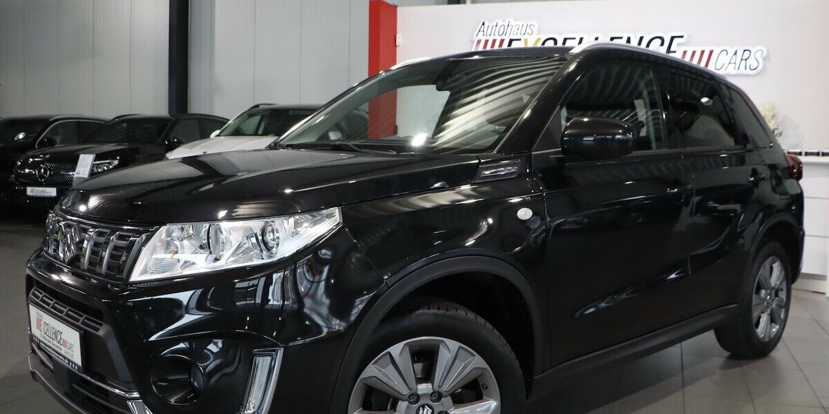Suzuki Vitara 1.0 CLUB / NAVI+KAMERA, KLIMAAUTOMATIK 62.000 km 12.777 &euro; Hamm 59077