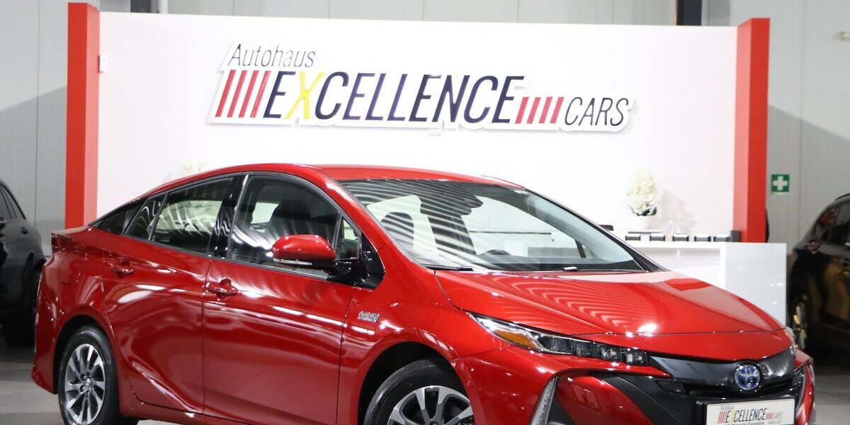 Toyota Prius Plug-in Hybrid EXECUTIVE / LED, VC+HEAD-UP 34.000 km 26.777 &euro; Hamm 59077