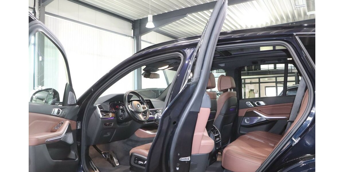 BMW X5 xDrive 40d INDIVIDUAL M-SPORTPAKET SKY-LOUNGE 116.847 km 52.777 &euro; Hamm 59077