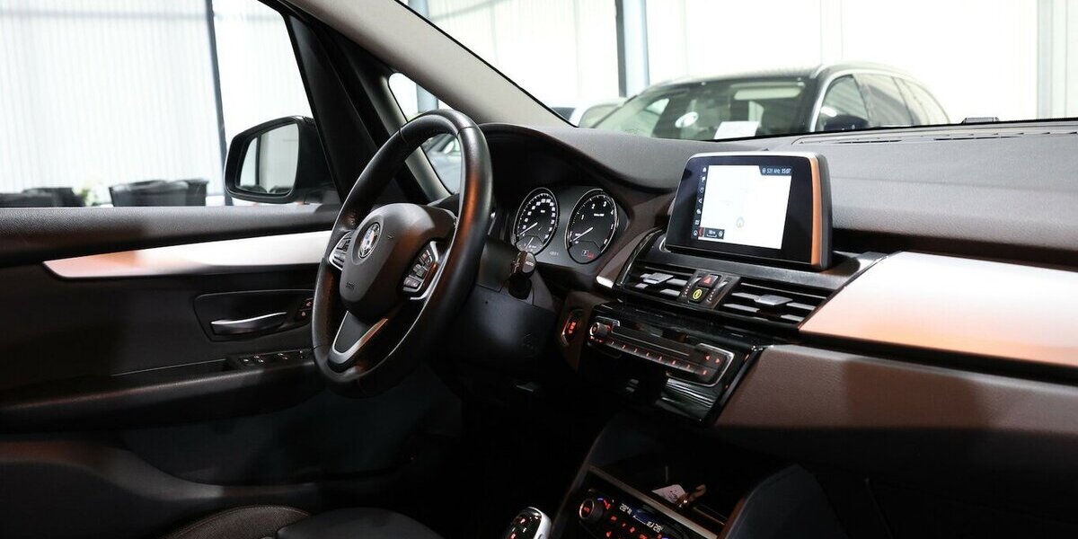 BMW 218 Gran Tourer d xDrive Advantage BUSINESS LED 155.000 km 17.991 &euro; Hamm 59077