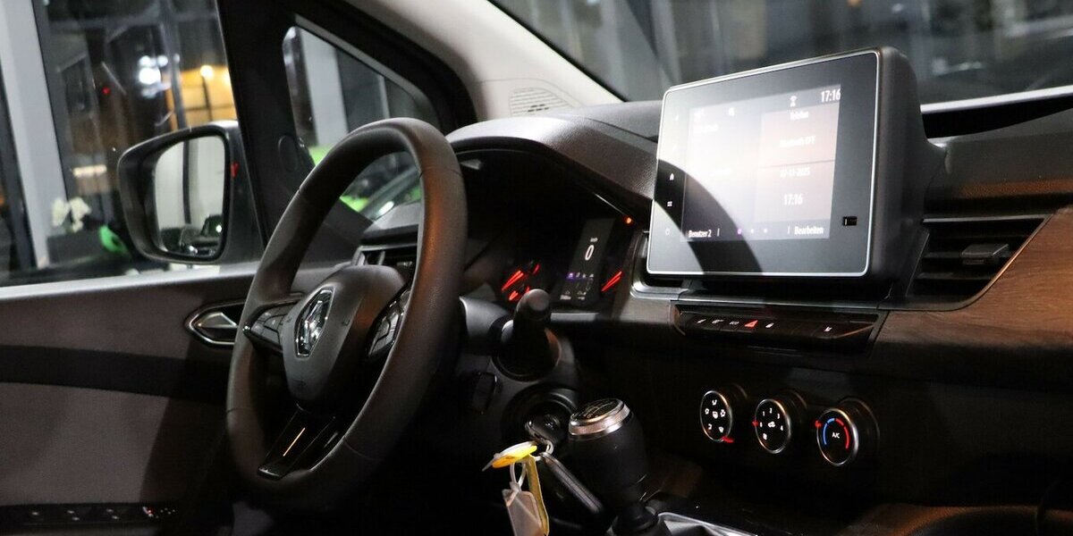 Renault Kangoo TCE 100 EDITION-ONE / LED / LEDER 50.000 km 16.991 &euro; Hamm 59077