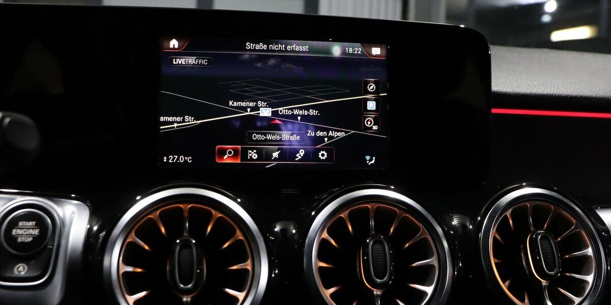 Mercedes-Benz GLB 200 d BUSINESS PROGRESSIVE / BLUE & BROWN 120.000 km 27.777 &euro; Hamm 59077