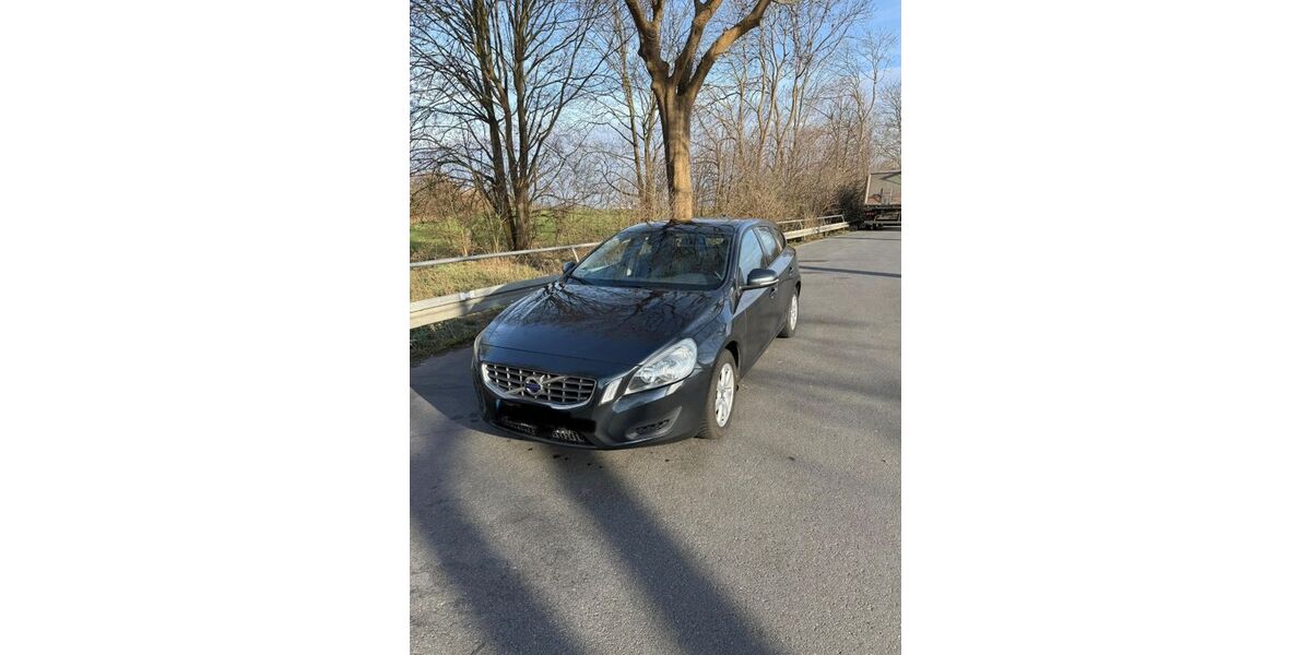 Volvo V60 320.700 km 5.000 &euro; Hamm 59063