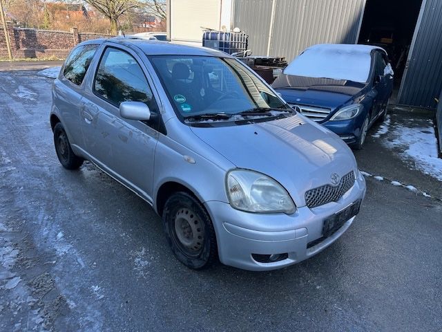 Toyota Yaris 181.888 km 799 &euro; Welver 59514