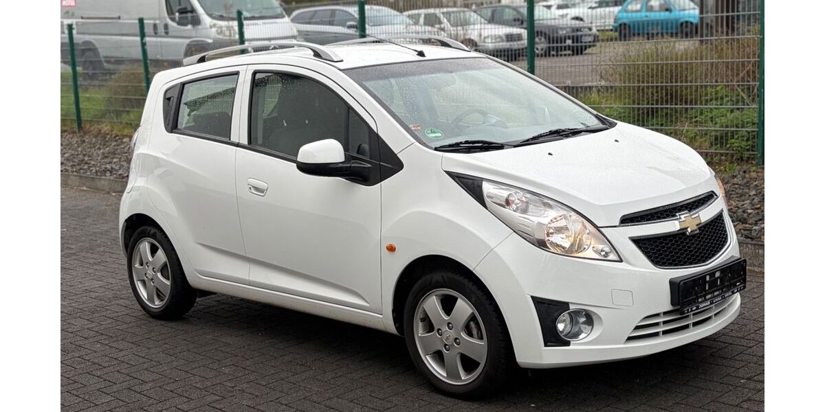 Chevrolet Spark 26.049 km 5.900 &euro; Werl 59457