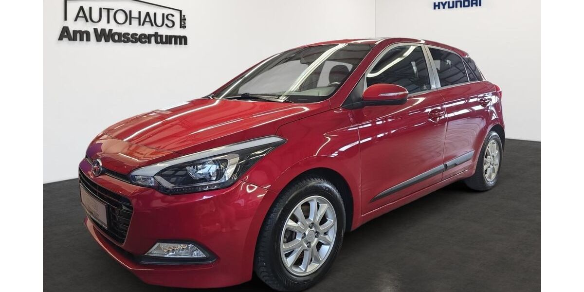 Hyundai i20 92.352 km 10.390 &euro; Beckum 59269